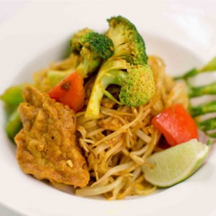 Vegetables Curry Pad Thai