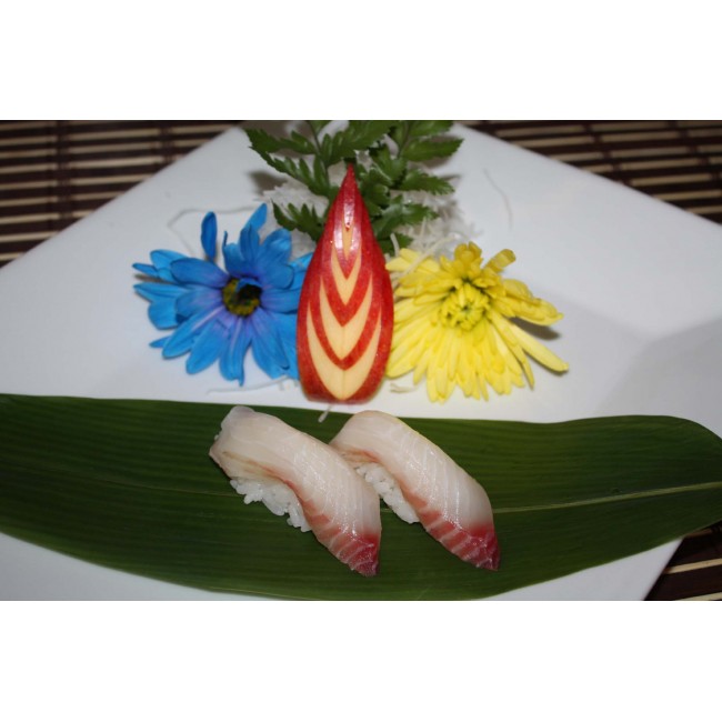Red Snapper Sushi (2pcs)