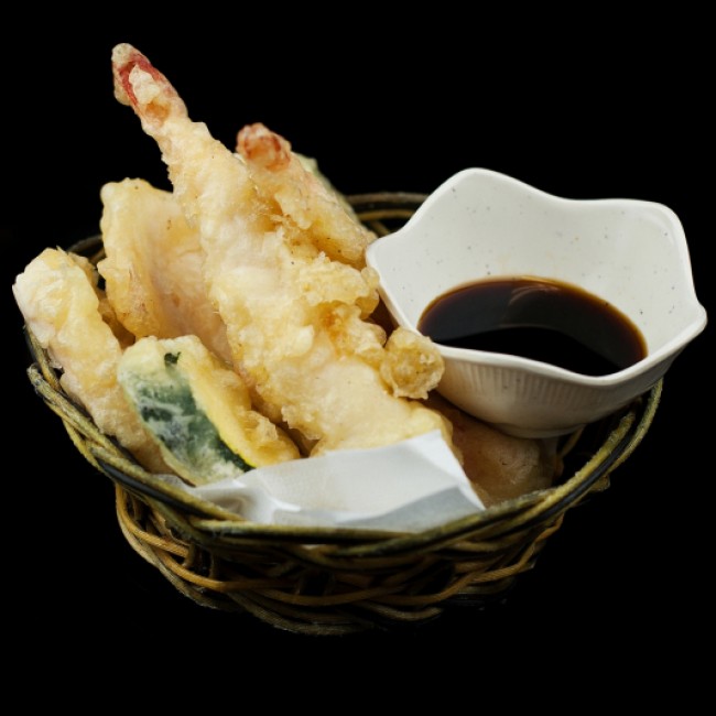 Shrimp and Vegetable Tempura (12pcs)