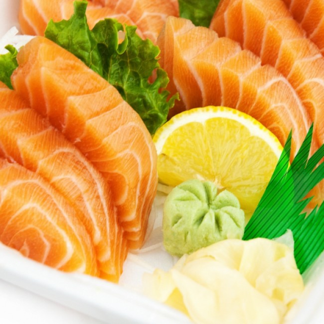 Smoked Salmon Sashimi (3pcs)