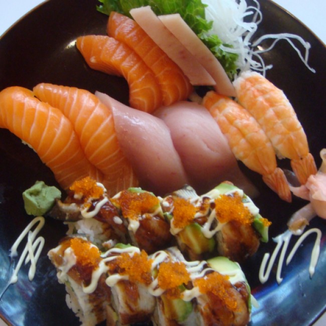 11G. Sashimi Sushi and Maki Set (20pcs)