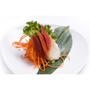 J4. Surf Clam Sashimi (3pcs)