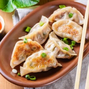 A01. Pan Fried Dumpling (煎韓式餃子 군만두)