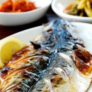 A14. Grilled Mackerel (烤鯖魚 고등어구이)