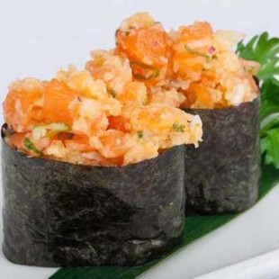 Spicy Salmon Sushi (2pcs)