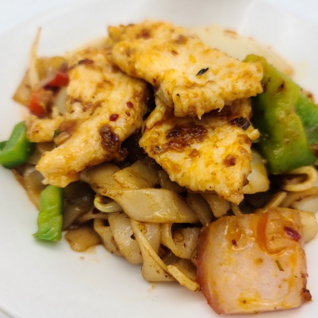 Thai Style Stir Fried Noodle