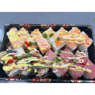 23. Pressed Sushi Combo (12pcs)