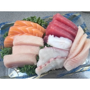 15. Sashimi Combo (15pcs)