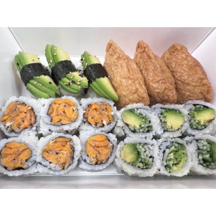 14. Veggie Maki Sushi Set (18pcs)