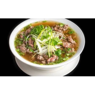 21. Beef Muscles Rice Noodle Soup (Large) 鲜牛腱粉 (大)