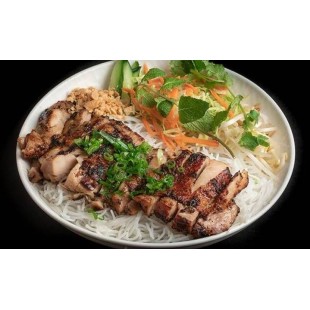 53. Grilled Chicken with Vermicelli Noodles 烤雞扒檬