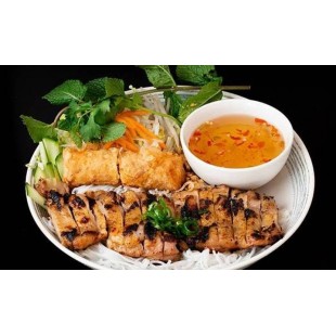 54. Grilled Chicken and Spring Rolls with Vermicelli Noodles 烤雞扒春卷檬