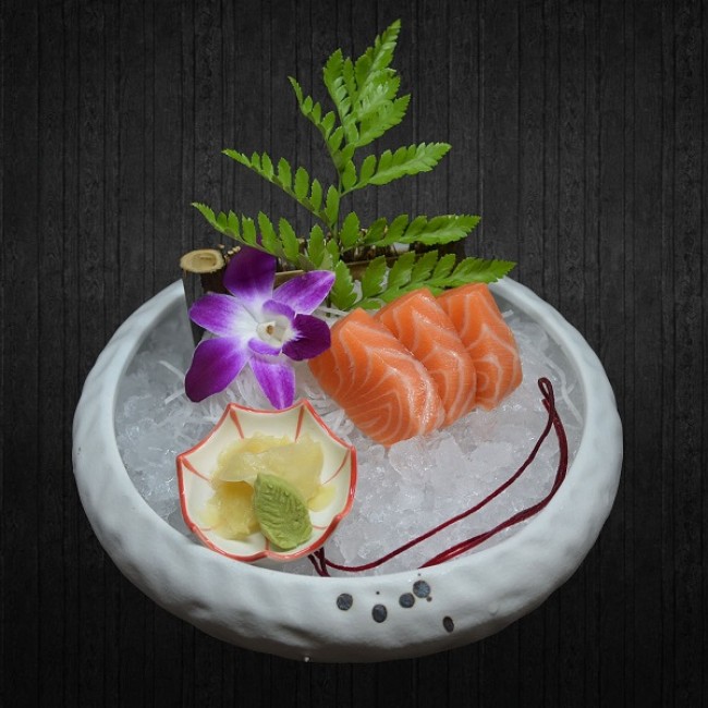 Salmon Sashimi (5 pcs)