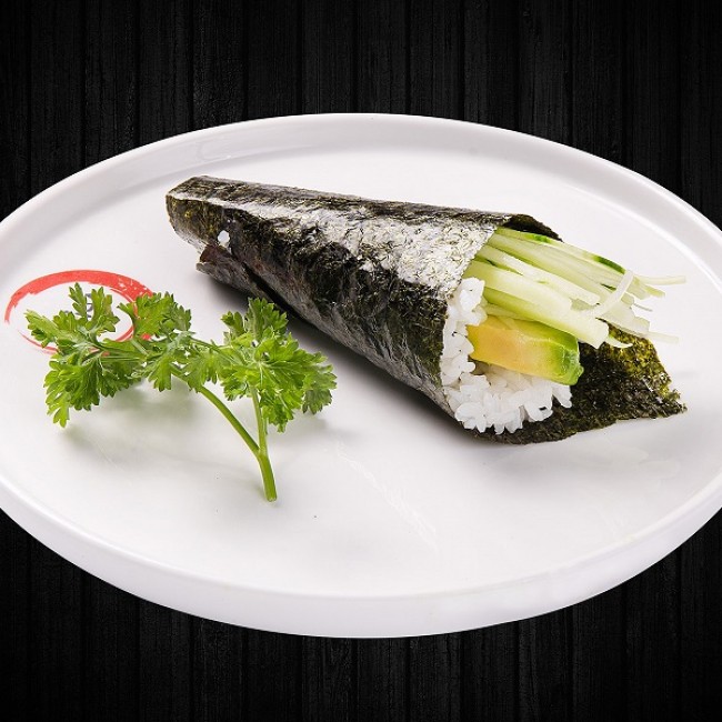 Avocado and Cucumber Hand Roll (1 pc)