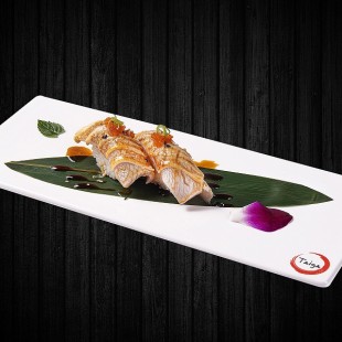 Torched Hamachi Sushi (2 pcs)